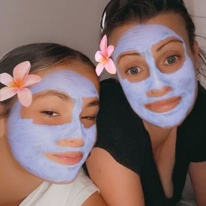 Meet your Posher, Jodie lee